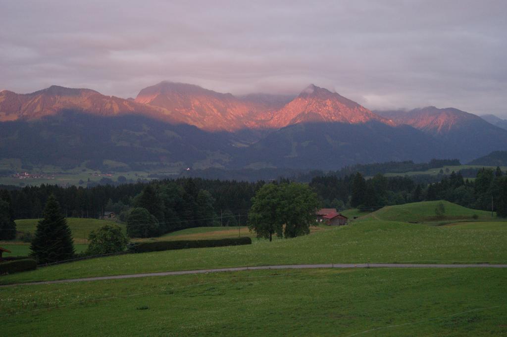 Gaestehaus Bergfrieden Bolsterlang Pokoj fotografie